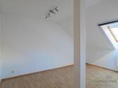 Blick ins Schlafzimmer - Etagenwohnung mit 72,00 m² in Meiningen zur Miete