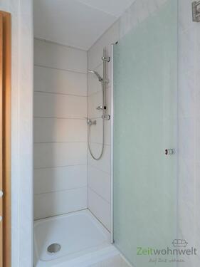 Dusche im Bad - 