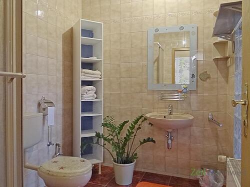 Bad - Etagenwohnung mit 38,00 m&sup2; in Erfurt zur Miete