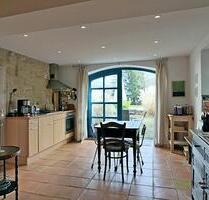 (EF0330_M) Dresden: Äußere Neustadt, schöne helle Wohnung mit Terrasse in grüner Oase hinter den Kulissen der Neustadt