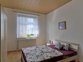 neues Schlafzimmer - 2 Zimmer Etagenwohnung in Zwickau