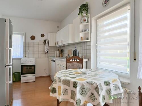 Blick in den Küchenbereich - 3 Zimmer Etagenwohnung in Amt Wachsenburg