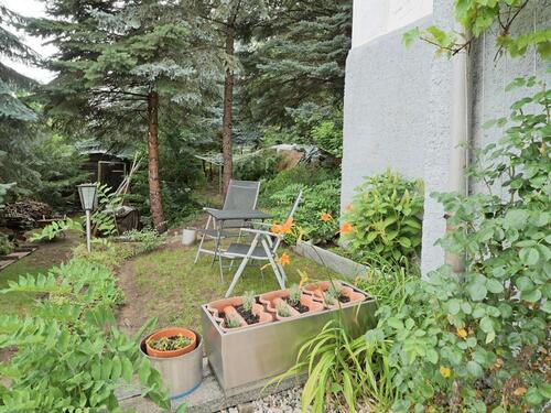 Sitzecke mit Tisch - 