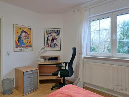 kleine Schreibtisch-Ecke - Etagenwohnung mit 52,00 m&sup2; in Dresden zur Miete