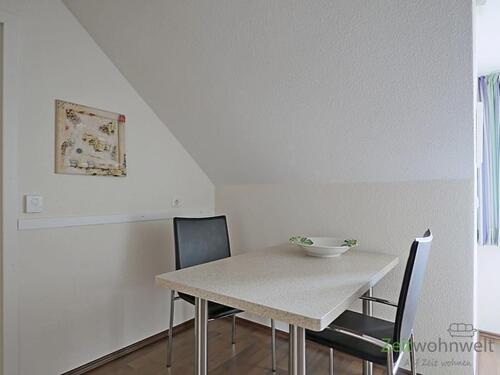kleiner Esstisch in der Küche - 
