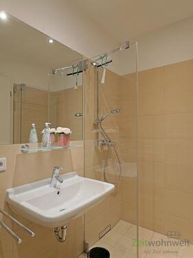Dusche im Bad - 