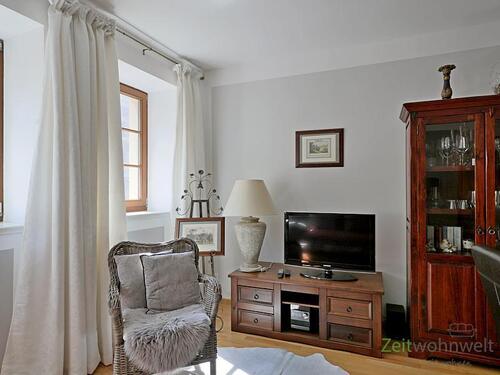 Blick zum TV - 2 Zimmer Etagenwohnung zur Miete in Dresden