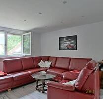 (EF0822_M) Eisenach: Wutha-Farnroda, moderne möblierte Wohnung über zwei Etagen, sep. Hauseingang, Terrasse, WLAN