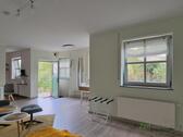 Blick zum Eingang mit Terrasse - Etagenwohnung mit 41,00 m² in Bannewitz zur Miete