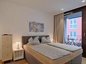 Blick ins Schlafzimmer - 