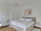 vorderes Schlafzimmer - Etagenwohnung mit 52,00 m² in Kassel zur Miete