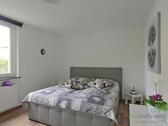 Blick ins Schlafzimmer - 2 Zimmer Etagenwohnung in Kassel