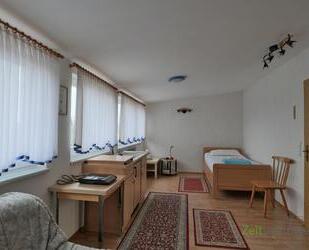 (EF1122_M) Kassel-Landkreis: Baunatal, kleines möblierte Apartment in ruhiger Wohnlage für Wochenendheimfahrer