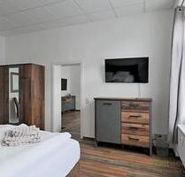 (EF0893_M) Weimar: Westvorstadt, zentrumsnahe, modern möblierte 2-Zimmer-Wohnung mit WLAN und PKW-Stellplatz, Stadtvilla