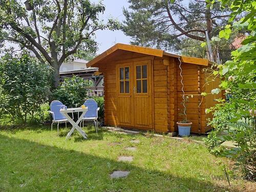 Garten-Sitzecke hinter dem Haus - 