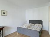Blick ins Schlafzimmer - Etagenwohnung mit 64,00 m&sup2; in Dresden zur Miete