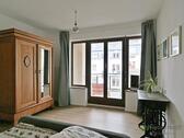 Schlafzimmerblick zum Balkon - 