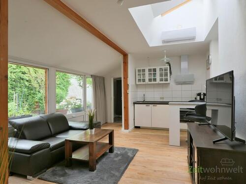 Blick in den Wohnraum - (EF1268_M) Dresden: Äußere Neustadt, Erstbezug in neu möbliertes kleines Haus im Innenhof, mit Klimaanlage