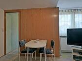 Esstisch im Wohnzimmer - 2 Zimmer Etagenwohnung in Dresden