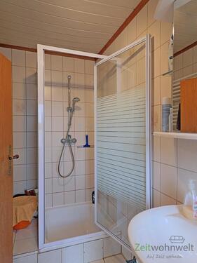 Dusche im Bad - 