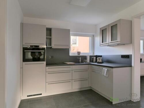 moderne Küche - Etagenwohnung mit 58,00 m&sup2; in Moritzburg zur Miete