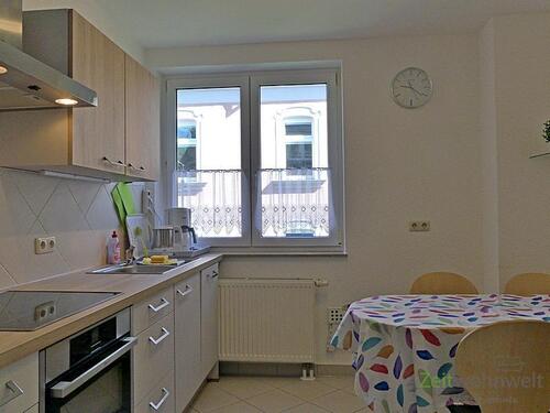 Küche mit Essplatz - 