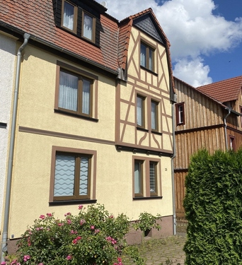 Geräumiges Einfamilienhaus im Vorort von Gotha - Das wird unser neues Zuhause - 160.000,00 EUR Kaufpreis, ca.  138,00 m² Wohnfläche