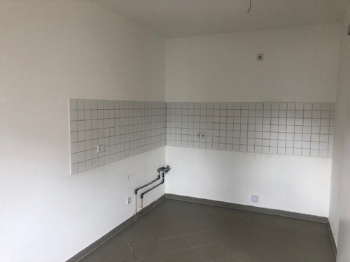 Schöne Wohnküche - Etagenwohnung mit 70,50 m&sup2; in Gotha zur Miete