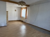 Wohnzimmer von der Tür aus - Einfamilienhaus mit 90,00 m&sup2; in Gotha zum Kaufen