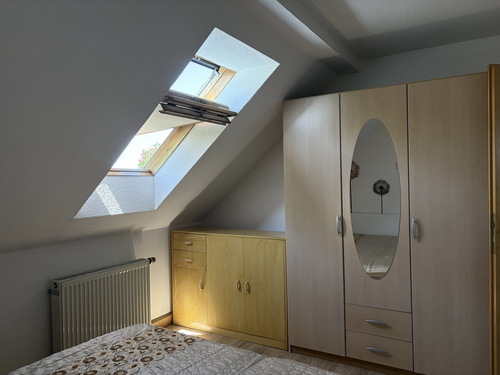 Schlafzimmer Ausstattung - 2 Zimmer Dachgeschoßwohnung in Gotha