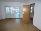 Wohnzimmer und Küche - 2 Zimmer Etagenwohnung in Bad Liebenstein