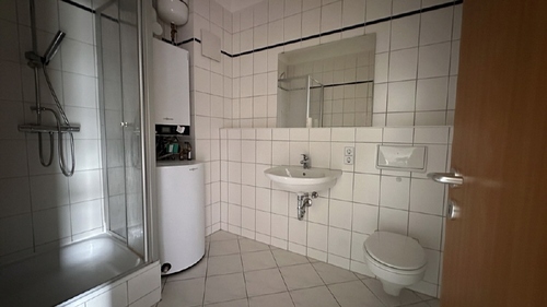 Dusch-Bad und Heizung im 2OG - 