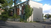 mit Zufahrt zum Innenhof - 