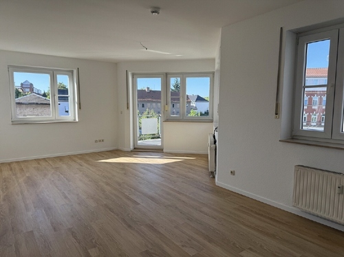 Schöner Wohnen - Sonne und Aussicht genießen - 490,00&nbsp;EUR Kaltmiete, ca.&nbsp; 63,05&nbsp;m&sup2;&nbsp;Wohnfl&auml;che