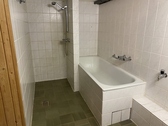 Sauna und Dusche im Keller - 