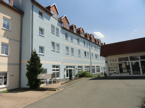 Rückansicht mit Hauseingang - 