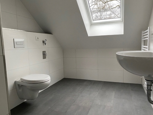 oberes Bad - 4 Zimmer 4- Zimmerwohnung in Tambach-Dietharz