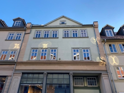 Hausansicht - Großzügige Wohnung im Stadtzentrum