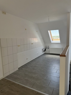 offene Küche - 3 Zimmer Maisonettenwohnung zur Miete in Gotha