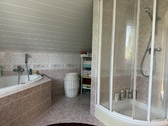 Badezimmer im Obergeschoss - 