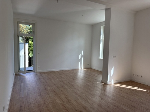 Wohnbereich mit Balkon - 2- Zimmerwohnung mit 66,56 m&sup2; in Gotha zur Miete