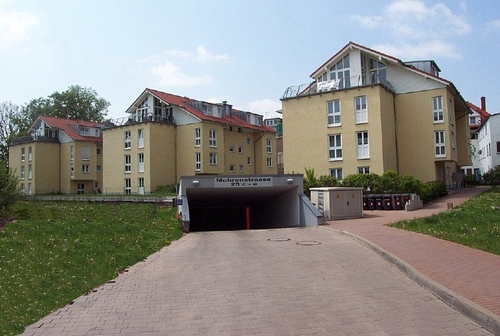 Zufahrt TG und Zugang Wohnanlage - 