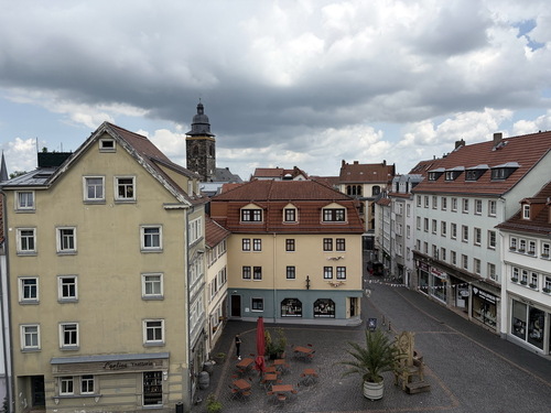 Blick aus dem Küchenfenster - Dachgeschoßwohnung mit 77,00 m&sup2; in Gotha zur Miete