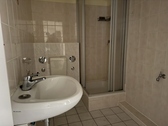 Bad mit Dusche - Etagenwohnung mit 54,00 m&sup2; in Gotha zur Miete