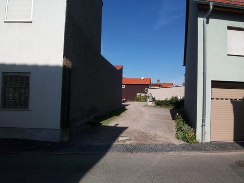Hofzufahrt von der Brückenstraße - 