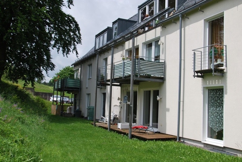 Balkone auf der Südseite - Etagenwohnung mit 68,88 m² in Masserberg zur Miete