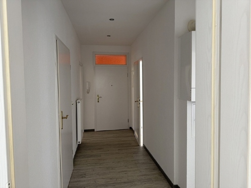 Blick zur Wohnungstür - 