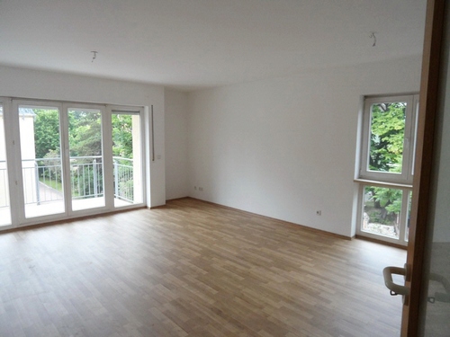 Wohnzimmer - Etagenwohnung mit 78,00 m&sup2; in Gotha zum Kaufen