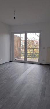 Wohnzimmer - Zentrales Wohnen! - 495,00 EUR Kaltmiete, ca.  70,50 m² Wohnfläche