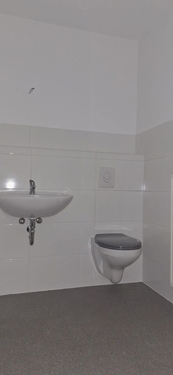 Badezimmer - 3- Zimmerwohnung mit 70,50 m² in Gotha zur Miete